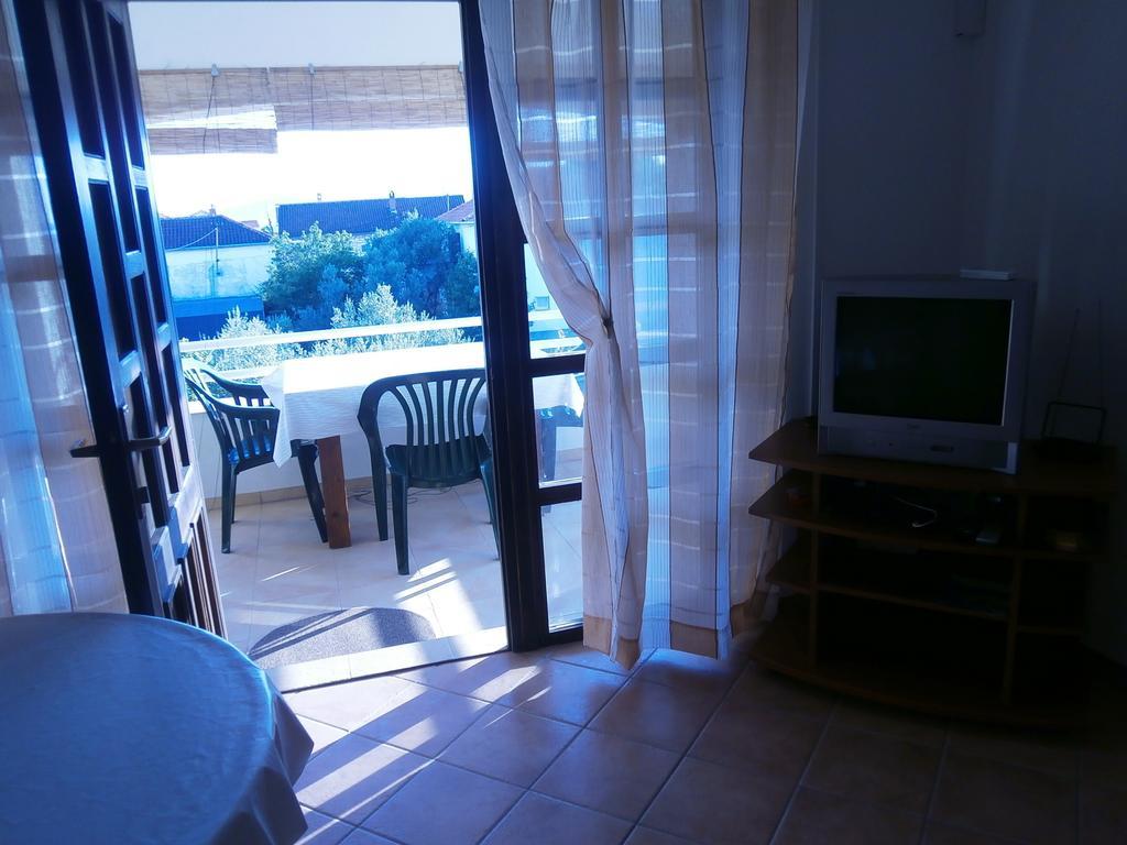 Apartment Maslina Bibinje Oda fotoğraf